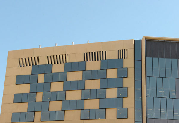 bendigo hospital facade image